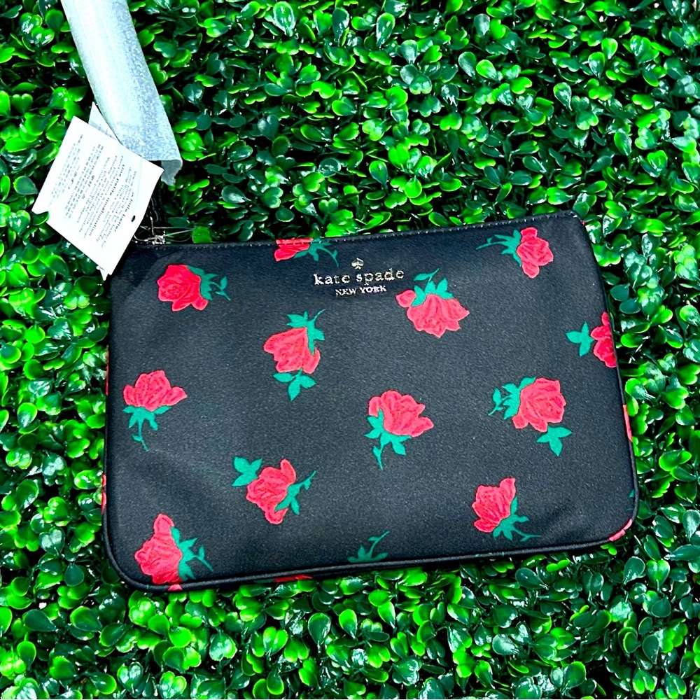 Kate Spade Medium Wrist Pouch